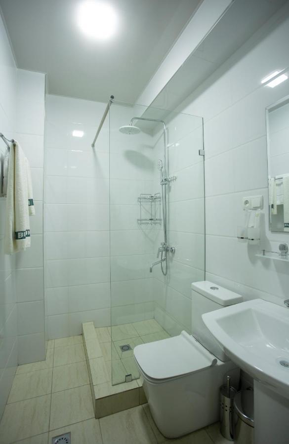 Viva Hotel タシュケント エクステリア 写真